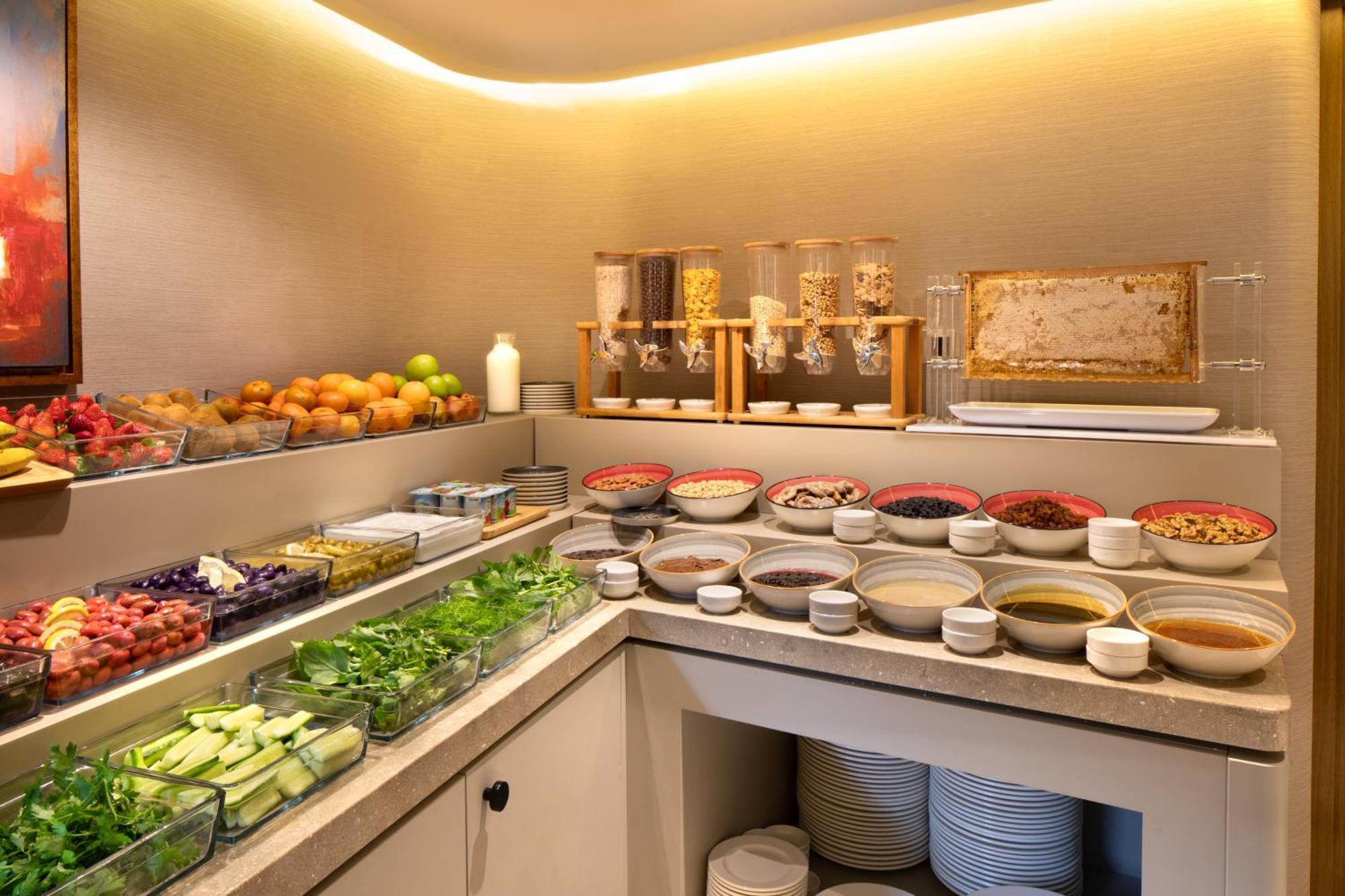 Bentley Hotel Old City-Special Class Istanbul Exterior foto A salad bar