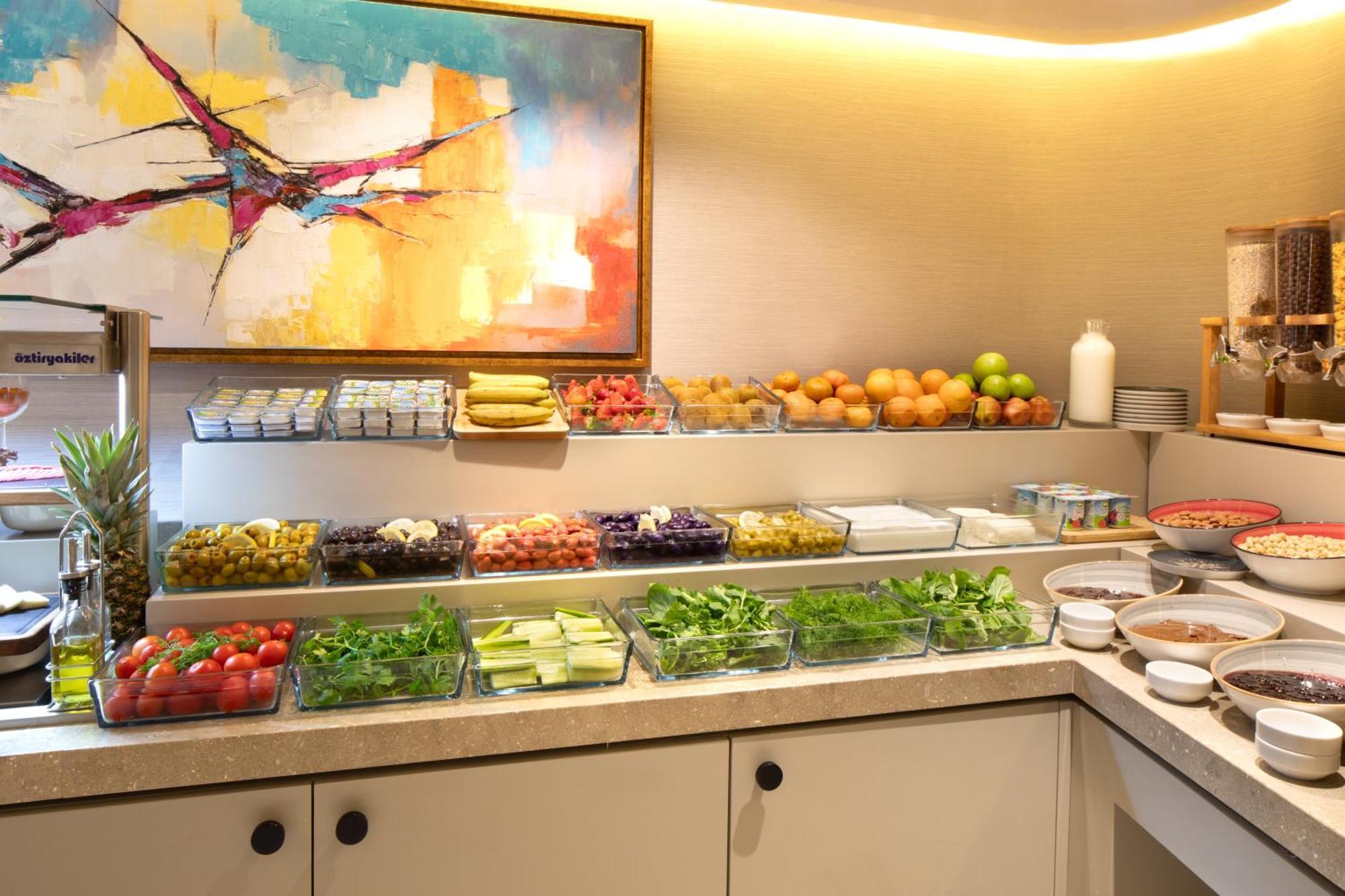 Bentley Hotel Old City-Special Class Istanbul Exterior foto A salad bar