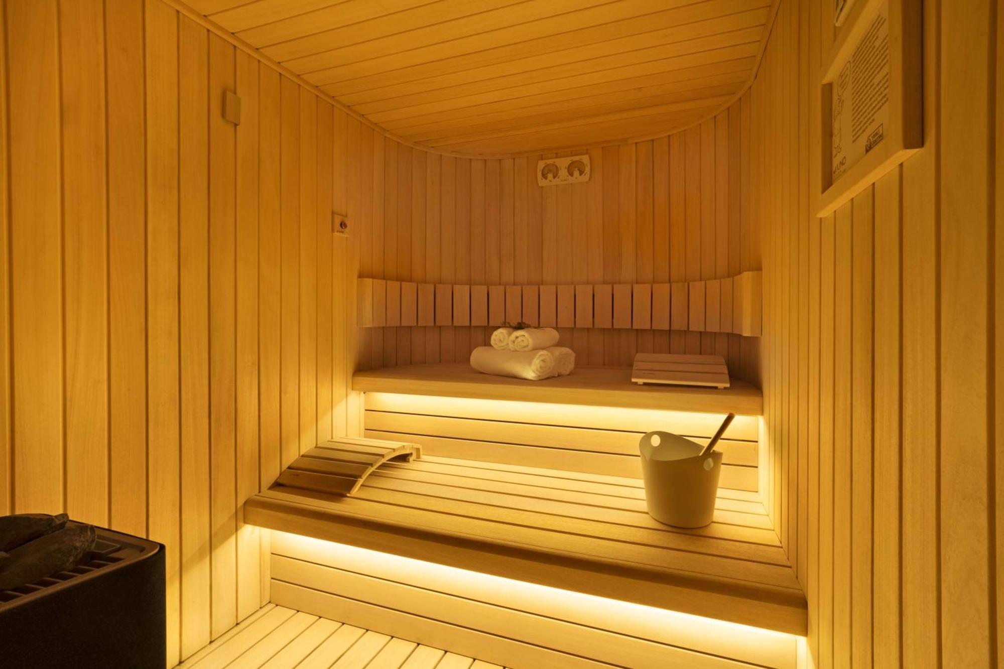 Bentley Hotel Old City-Special Class Istanbul Exterior foto A Finnish sauna